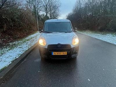 Gebruikt 2011 Fiat Doblò MPV | € 3.200 (Goede deal)