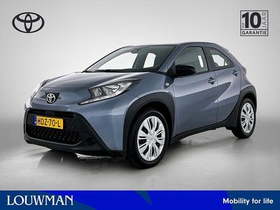 Grijs Occasion 2025 Toyota Aygo X Play SUV | € 19.400 (Eerlijke prijs)