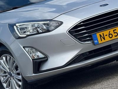 Grijs, metallic lak Gebruikt 2021 Ford Focus Business Edition Stationwagen | € 10.925 (Goede deal)