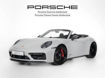 Porsche 911 Carrera 4 GTS
