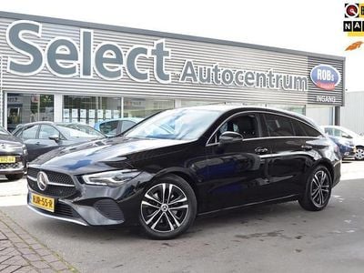 Zwart Occasion 2023 Mercedes CLA180 Shooting Brake Business Stationwagen | € 29.950 (Goede deal)