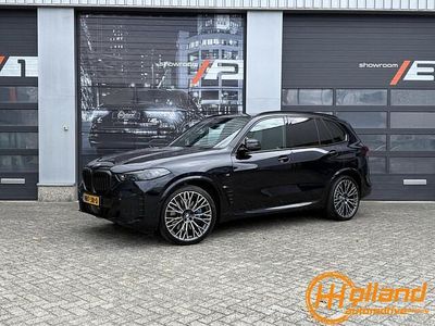 Zwart Occasion 2024 BMW X5 M Sport SUV | € 89.850 (Eerlijke prijs)