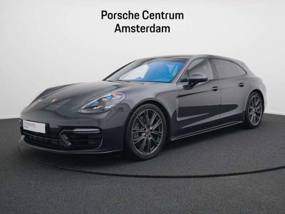 Porsche Panamera 4