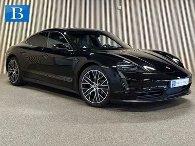 Zwart Gebruikt 2023 Porsche Taycan Sedan | € 62.900 (Super prijs)