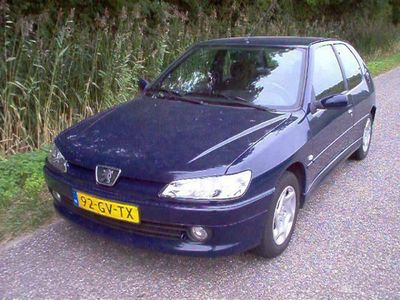 Blauw Gebruikt 2001 Peugeot 306 Hatchback | € 1.450
