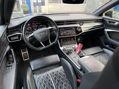 Zwart Occasion 2024 Audi A6 Competition Stationwagen | € 42.895