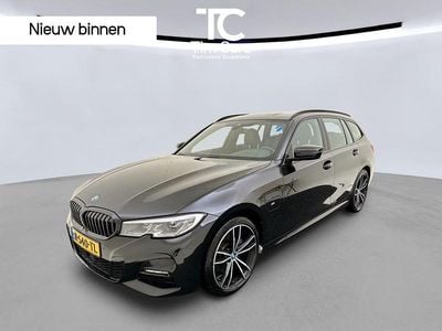 Zwart Occasion 2022 BMW 320 M Sport Stationwagen | € 29.950 (Eerlijke prijs)