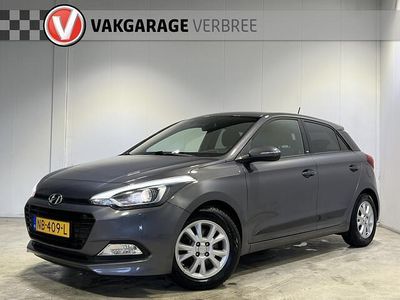 Grijs Occasion 2017 Hyundai i20 GO! Hatchback | € 7.940 (Eerlijke prijs)