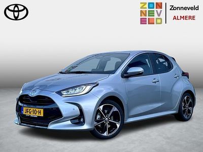 Occasion Toyota Yaris Executive 131 PK (96 kW) 2025 Grijs Hatchback