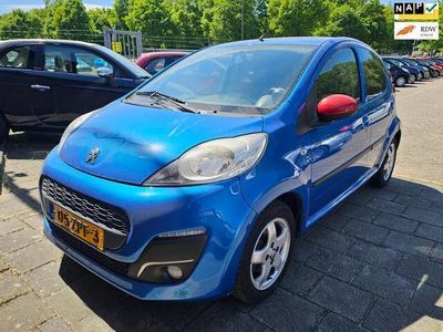 Blauw Occasion 2013 Peugeot 107 Sportium Hatchback | € 1.999 (Eerlijke prijs)
