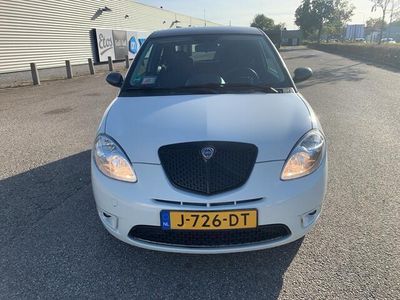 tweedehands Lancia Ypsilon 1.4-16V Sport Momo