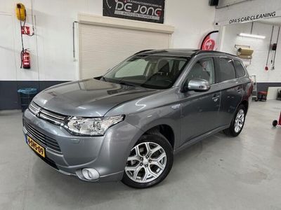 tweedehands Mitsubishi Outlander 2.0 PHEV INSTYLE, NAVI, CAMERA, LEER, XENON, TREKH