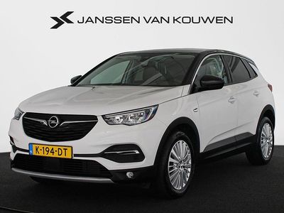 Wit Occasion 2020 Opel Grandland X Innovation SUV | € 17.945 (Eerlijke prijs)