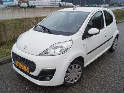 tweedehands Peugeot 107 1.0 Active | Airco | Elektr. ramen | Led