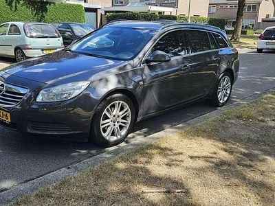 Bruin Gebruikt 2010 Opel Insignia Executive Stationwagen | € 4.500 (Goede deal)