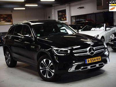 Zwart Occasion 2021 Mercedes GLC300e SUV | € 39.400 (Eerlijke prijs)
