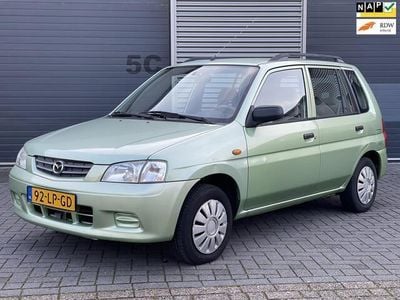 Occasion Mazda Demio Comfort 63 PK (46 kW) 2003 Groen Hatchback