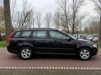 Zwart Gebruikt 2009 Volvo V50 Stationwagen | € 3.999 (Eerlijke prijs)