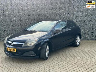 Opel Astra GTC