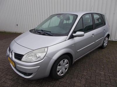 Gebruikt 2008 Renault Scénic II Business MPV | € 1.695 (Duur)