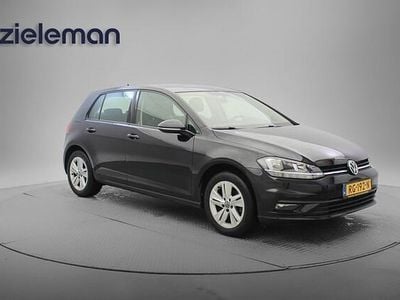 Zwart Gebruikt 2017 VW Golf VII Comfortline Hatchback | € 9.845 (Goede deal)