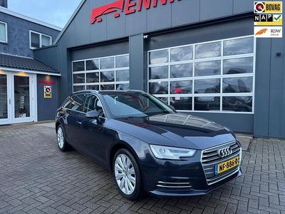 Blauw (metallic) Occasion 2017 Audi A4 Sport Stationwagen | € 16.650 (Eerlijke prijs)