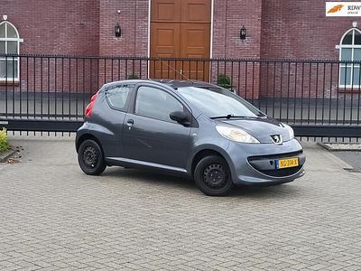 Grijs Gebruikt 2007 Peugeot 107 Hatchback | € 1.999 (Eerlijke prijs)