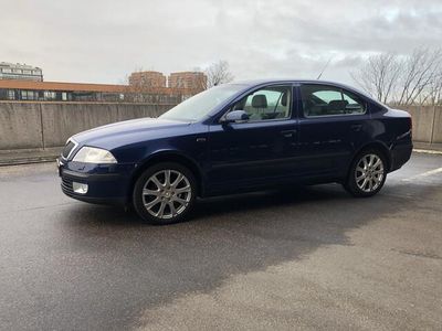 tweedehands Skoda Octavia 2.0 FSI Laurin & Klement