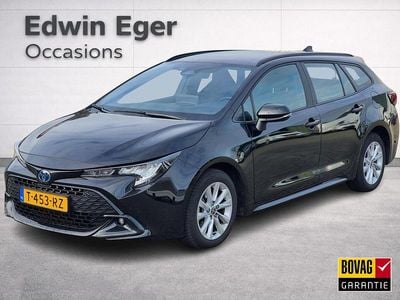 Zwart Occasion 2023 Toyota Corolla Hybrid Active Stationwagen | € 23.945 (Eerlijke prijs)