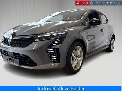 Grijs Gebruikt 2025 Renault Clio V Evolution Hatchback | € 21.795 (Eerlijke prijs)