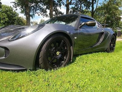 Grijs, metallic lak Gebruikt 2005 Lotus Exige Coupé | € 47.999