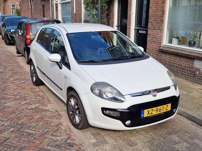 Wit Occasion 2011 Fiat Punto Dynamic MPV | € 3.950 (Duur)