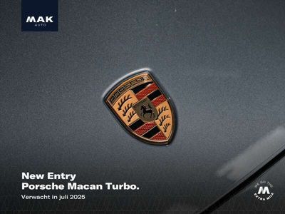 Grijs, metallic lak Gebruikt 2025 Porsche Macan Turbo SUV | € 124.850