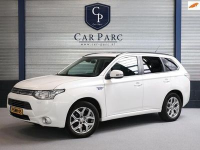 tweedehands Mitsubishi Outlander 2.0 PHEV Instyle+ XENON/SCHUIFDAK/LEER+S.VERWARMIN