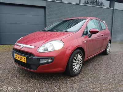 Rood Occasion 2011 Fiat Punto Evo Dynamic Hatchback | € 1.699 (Iets duurder)