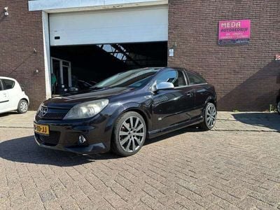 Opel Astra GTC
