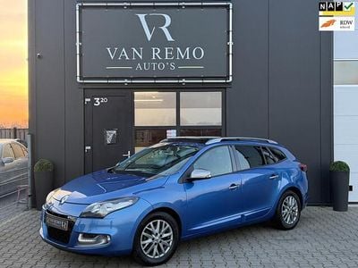 Blauw (metallic) Occasion 2013 Renault Mégane GT Line Bose Edition Stationwagen | € 4.350 (Eerlijke prijs)