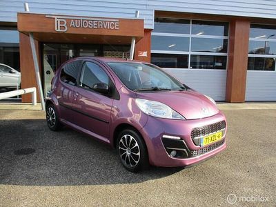 Paars Gebruikt 2012 Peugeot 107 Hatchback | € 3.750 (Eerlijke prijs)
