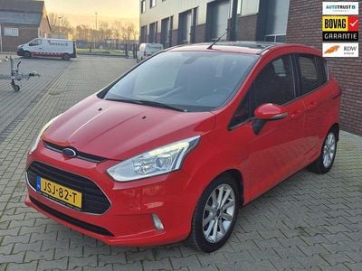 Rood Gebruikt 2016 Ford B-MAX Titanium MPV | € 6.950 (Goede deal)