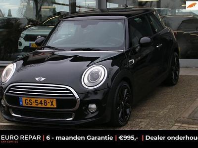 Zwart (metallic) Gebruikt 2015 Mini Cooper Business Hatchback | € 12.995 (Eerlijke prijs)