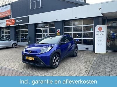 Blauw (metallic) Occasion 2025 Toyota Aygo X Pulse SUV | € 19.250 (Eerlijke prijs)