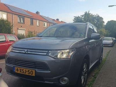 Mitsubishi Outlander P-HEV