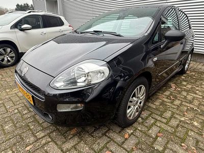 Zwart Gebruikt 2014 Fiat Punto Evo Street Hatchback | € 2.740 (Eerlijke prijs)