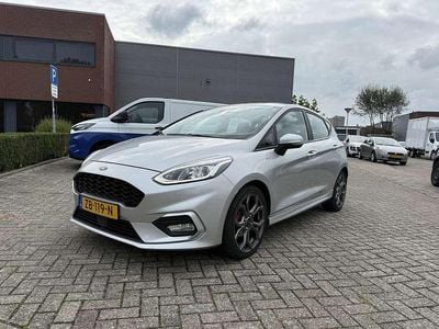 Grijs Occasion 2019 Ford Fiesta ST-Line Hatchback | € 8.750 (Goede deal)
