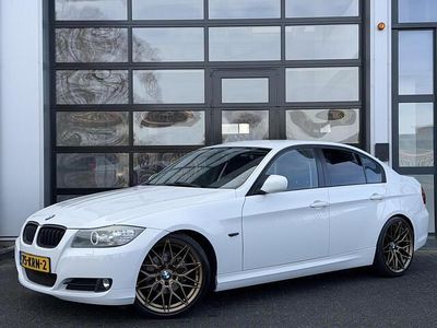 Wit Occasion 2010 BMW 318 Sport Line Sedan | € 5.995 (Eerlijke prijs)