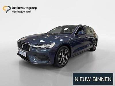 Blauw Gebruikt 2022 Volvo V60 Core Stationwagen | € 30.945 (Super prijs)