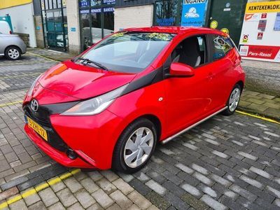 tweedehands Toyota Aygo 1.0 VVT-i x-play