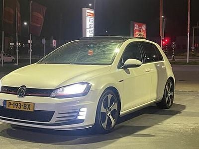 VW Golf VII