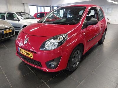 Rood Occasion 2008 Renault Twingo Dynamique Hatchback | € 2.595 (Duur)