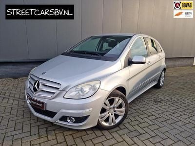 Grijs Gebruikt 2009 Mercedes B180 MPV | € 5.950 (Eerlijke prijs)